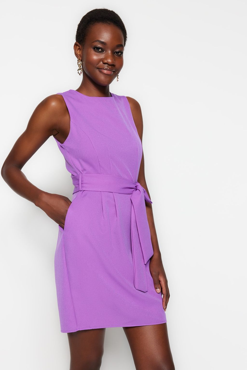 TRENDYOLMILLA Bordo Kusakl? Vucudu Saran Bisiklet Yaka Mini Dokuma Elbise TWOSS19AA0063