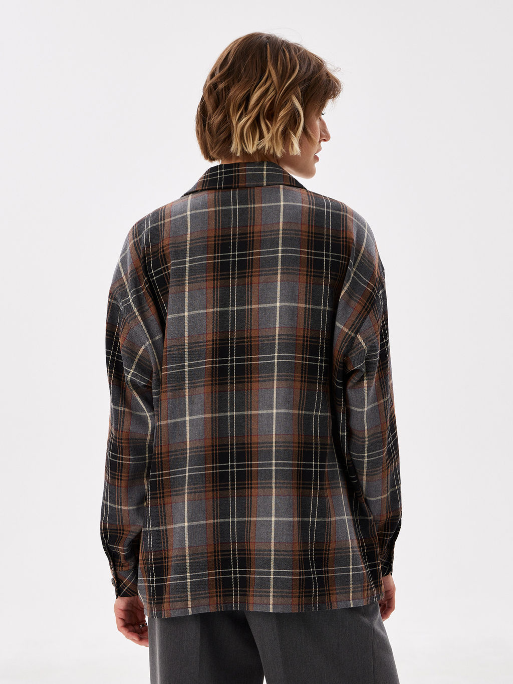 Блузка женская дл. рук. T-lab TL-B-0036F-FR-серо-коричневый, клетка  фото 4