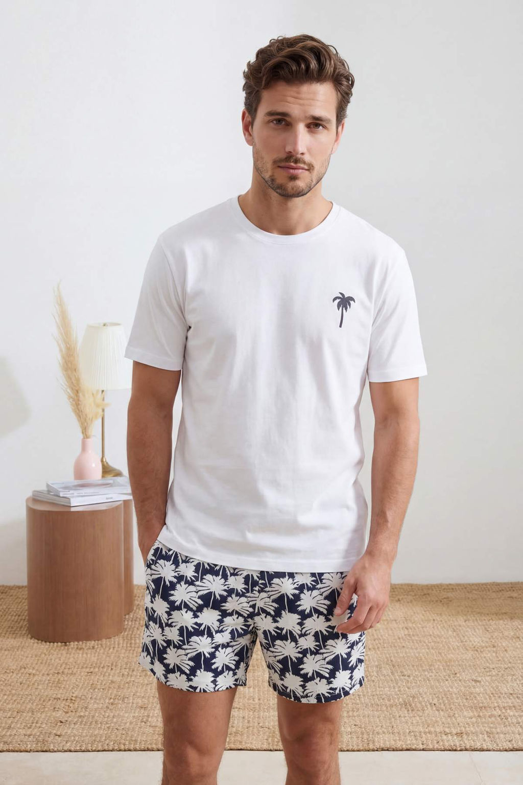 Ekru Regular Kesim Palmiye Desenli Pamuklu T-shirt-Sort Pijama Tak?m? TMNSS26PT00023