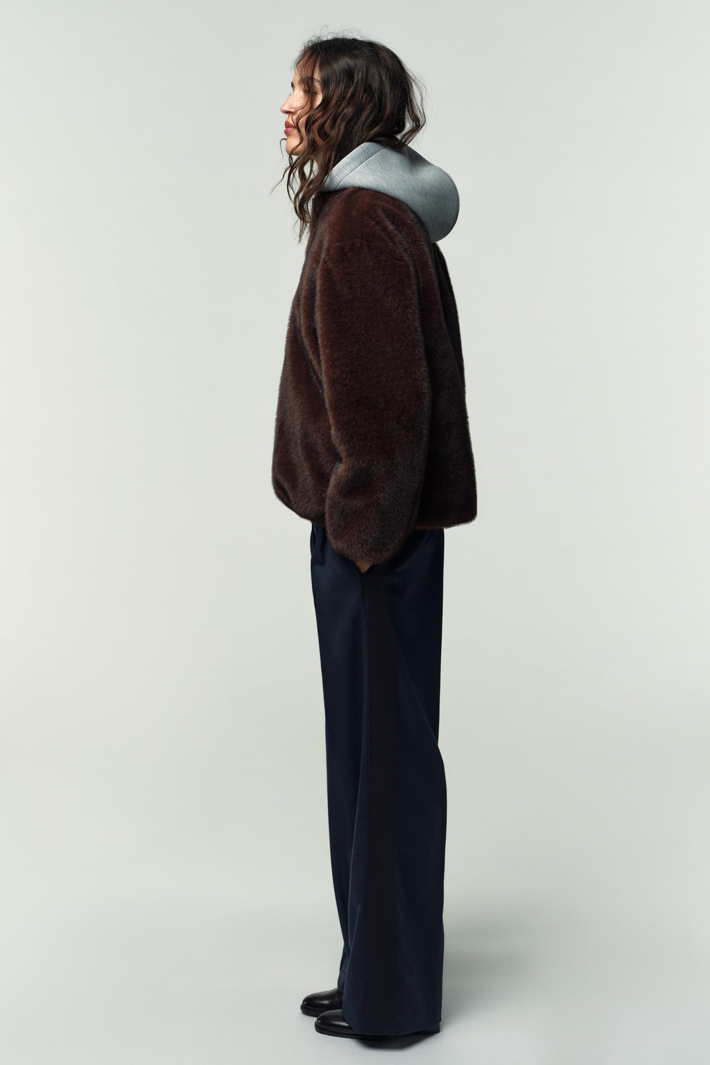 CONTRAST BOMBER JACKET WITH FAUX FUR HOODIE