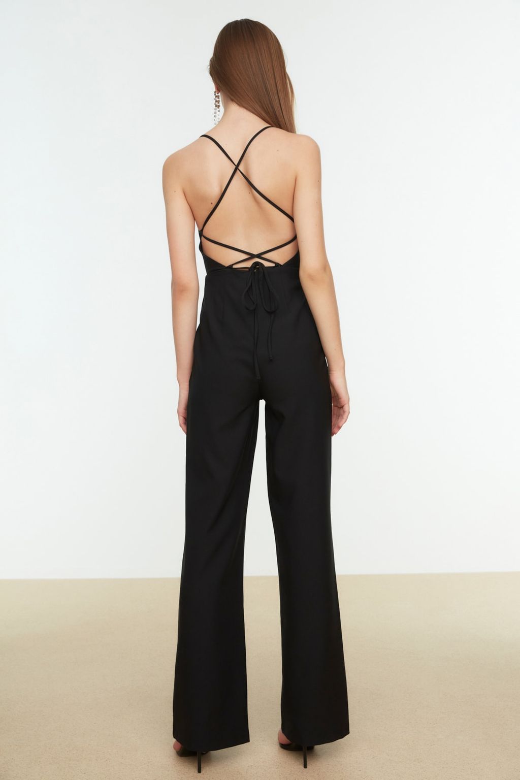 TRENDYOLMILLA Siyah S?rt Detayl? Dokuma Tulum TPRSS21TU0115  фото 5