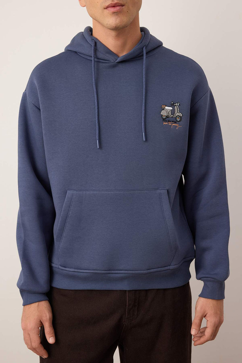 TRENDYOL MAN Haki Oversize/Genis Kesim Nak?sl? Ici Polarl? Kapusonlu Sweatshirt TMNAW25SW00016 - Trendyolmilla фото 33