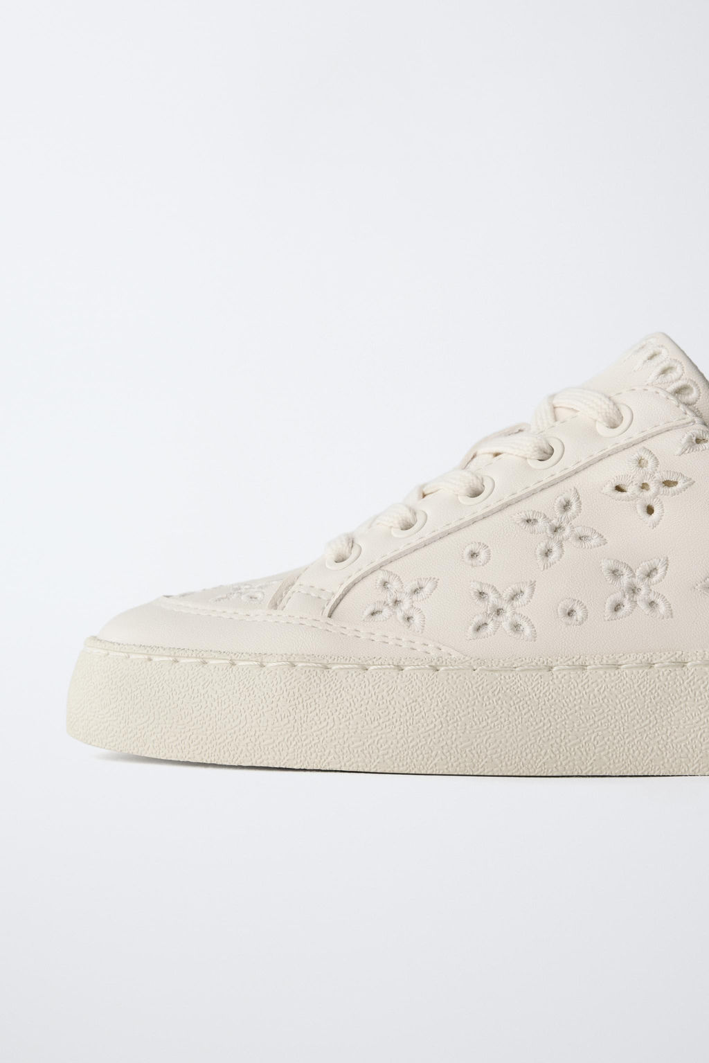 BAMBA CALADOS / Blanco