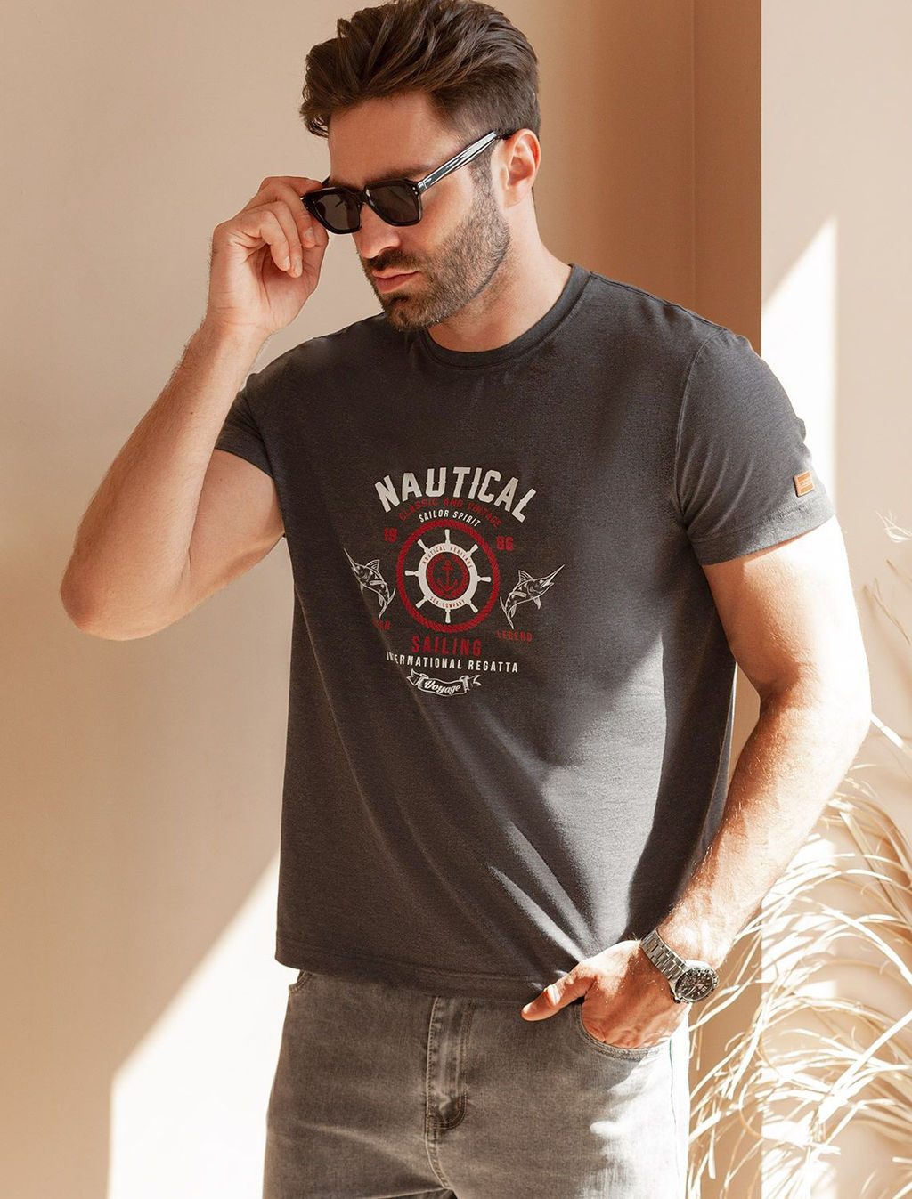 Футболка из премиального хлопка с авторским принтом