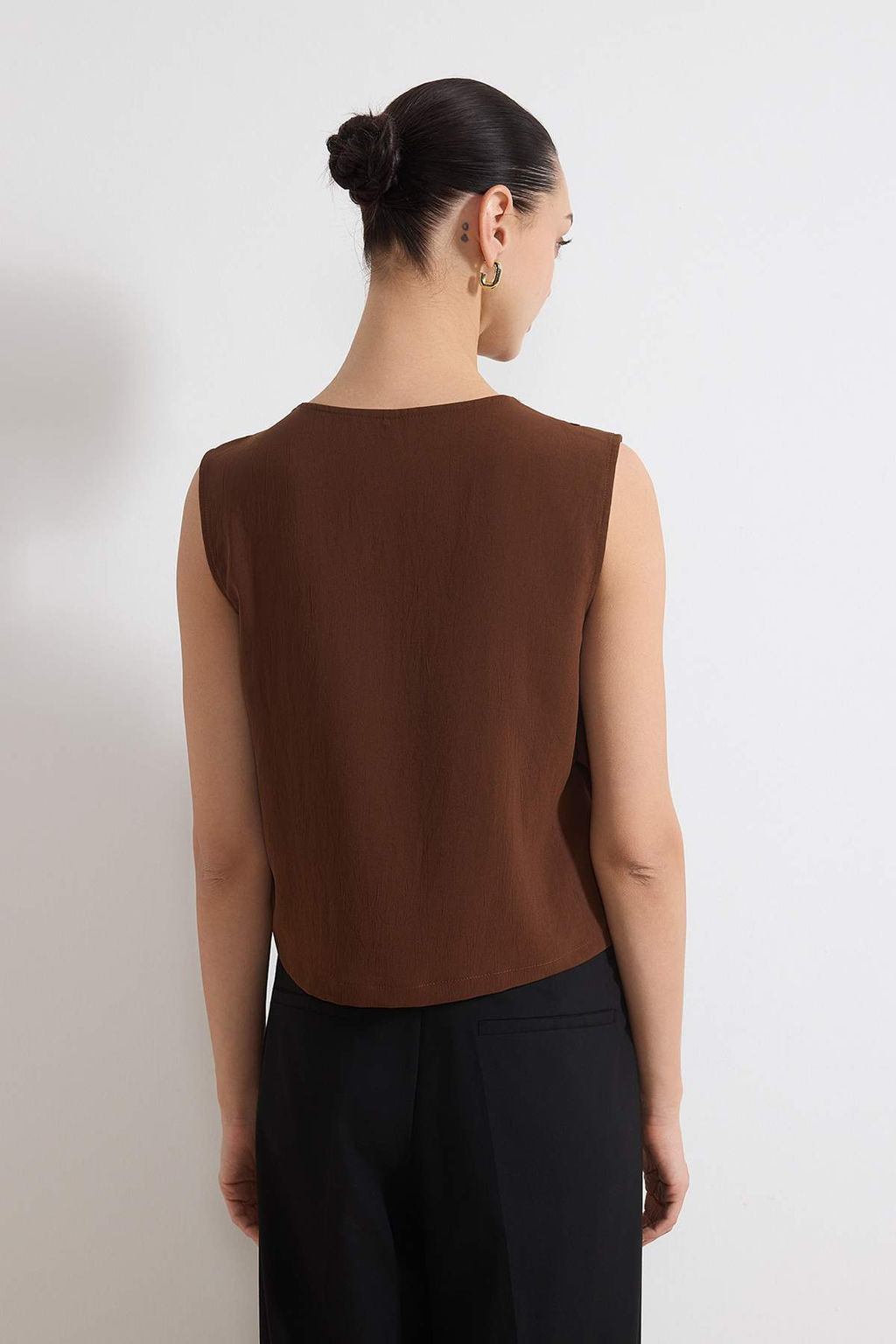 Kahverengi Aksesuar Detayl? Dokuma Bluz TWOSS26BZ00209