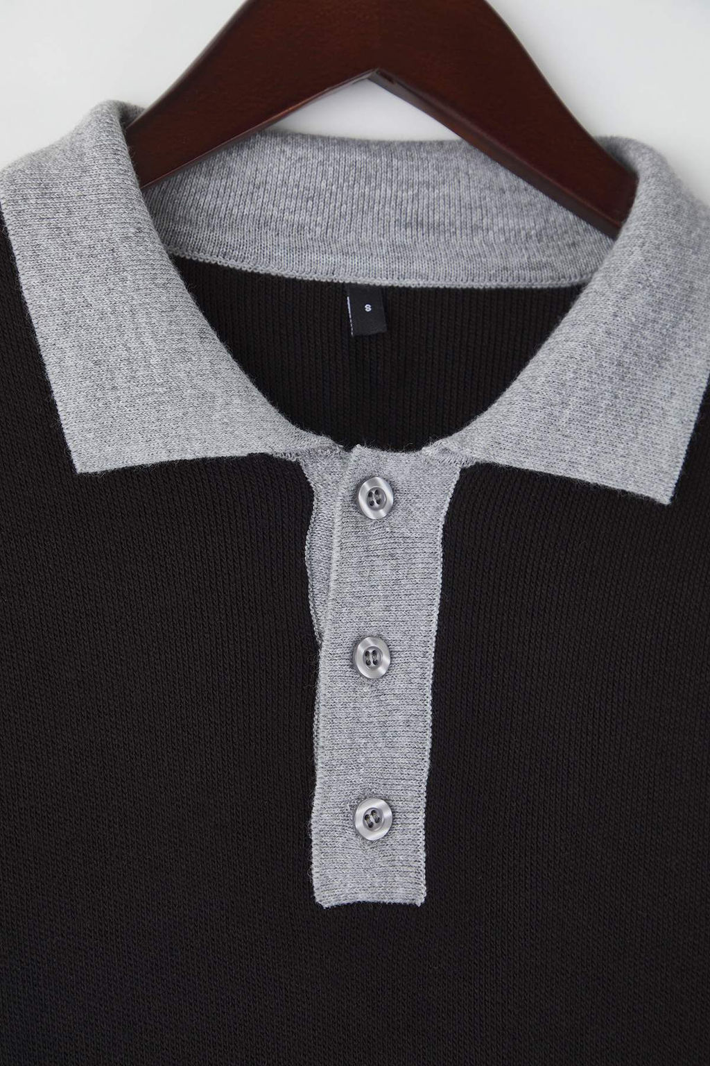 Siyah Regular Polo Yaka Renk Bloklu Kazak TMNAW26KZ00008 - Trendyolmilla фото 2