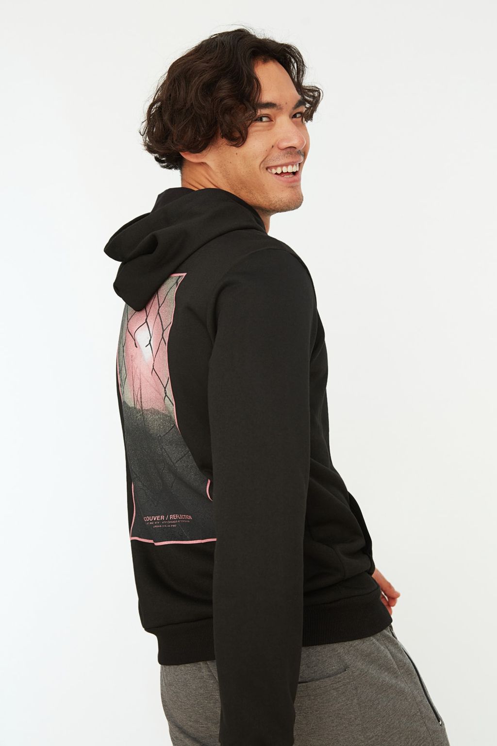 Siyah Regular/Normal Kesim Kapusonlu S?rt Bask?l? Sweatshirt TMNAW21SW0514 - Trendyolmilla фото 2