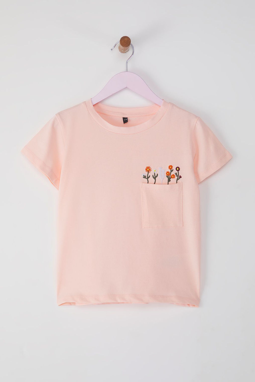 Ekru K?z Cocuk %100 Pamuk Cicekli Cep Detayl? K?sa Kol Orme T-Shirt TKDSS25TS00086