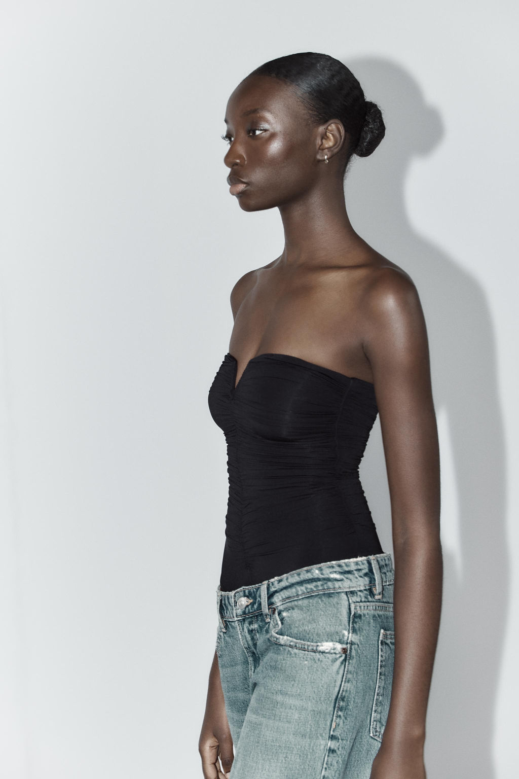 RUFFLED POLYAMIDE BANDEAU BODYSUIT - Zara фото 3