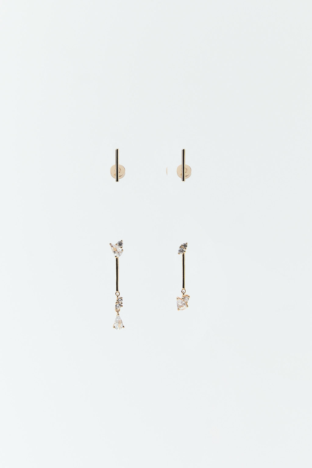 PACK OF MINIMALIST RHINESTONE EARRINGS - Zara фото 2
