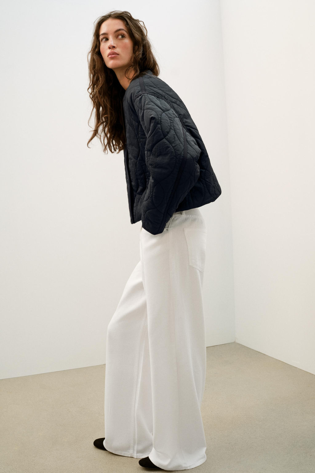 CAZADORA CORTA ACOLCHADA / Negro - Zara фото 4