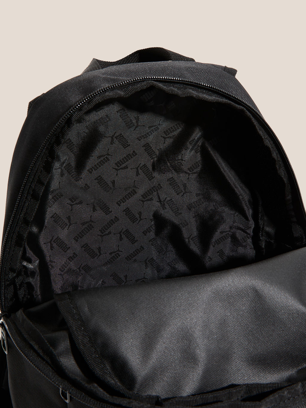 Рюкзак PUMA PUMA Phase Small Backpack Артикул 4558120, черный