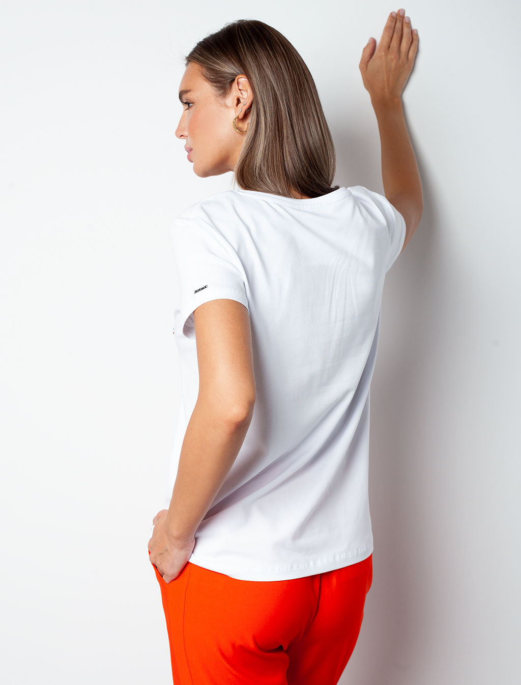 VILATTE / Футболка с фактурным принтом и вышивкой пайетками  фото 5