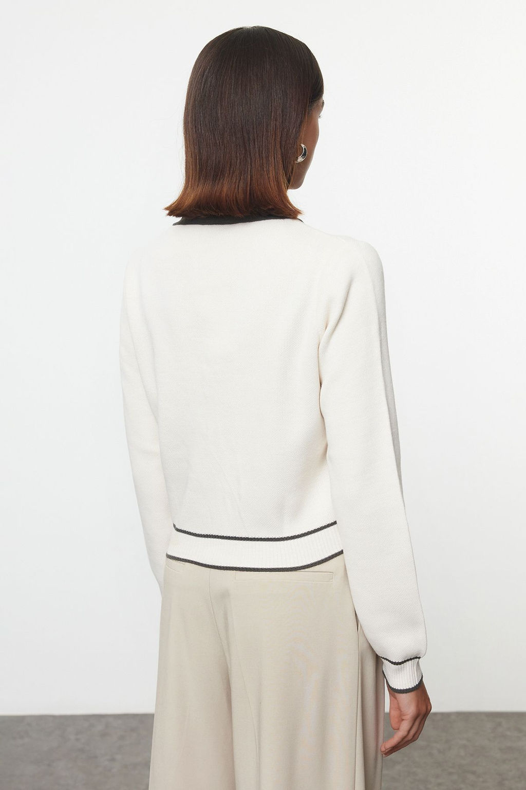 TRENDYOLMILLA Antrasit Kurdele/Fiyonk Detayl? Triko H?rka TWOAW25HI00246 фото 5