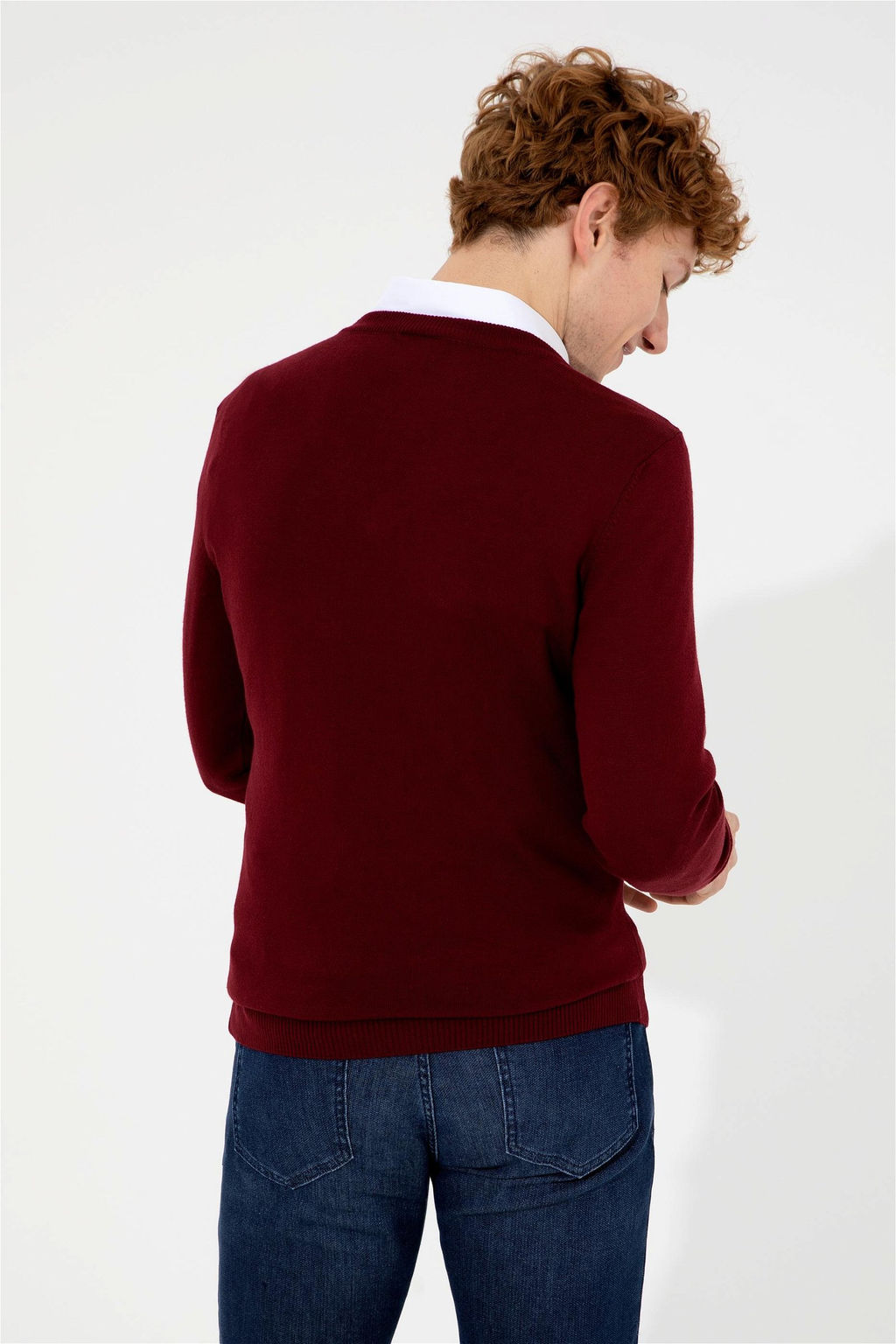 U. S. Polo Assn Мужской базовый трикотажный свитер бордового цвета с v-образным вырезом - U.s. polo assn фото 11