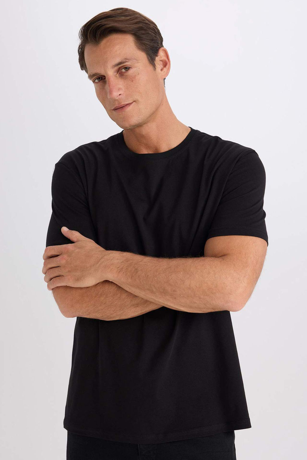 New Regular Fit Bisiklet Yaka Basic Duz K?sa Kollu Tisort - Defacto фото 12
