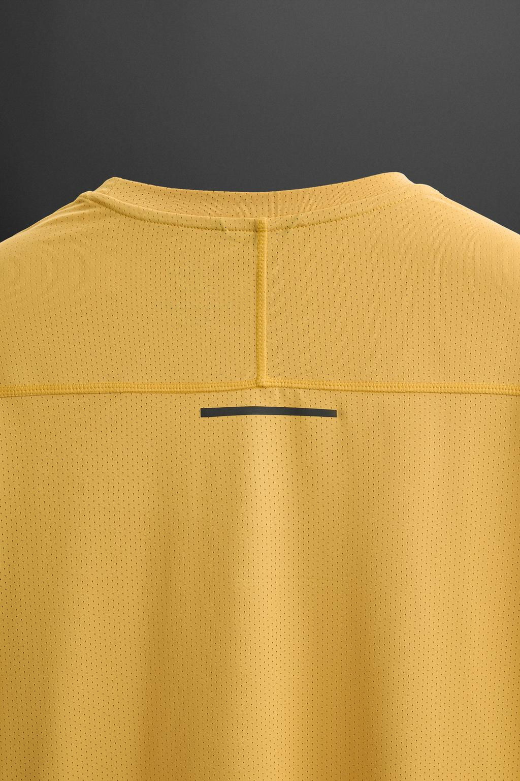 PERFORATED TRAINING T-SHIRT - Zara фото 19