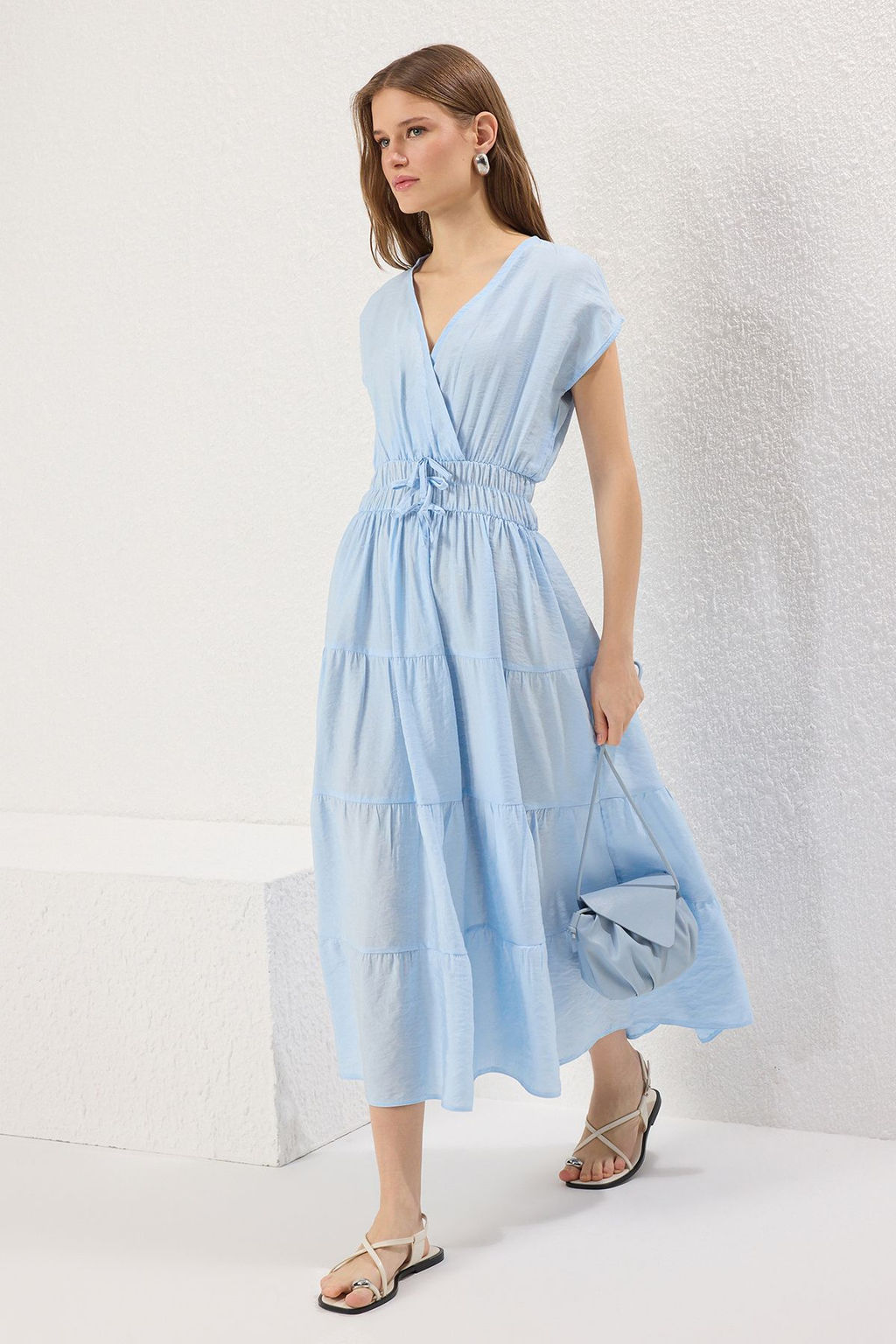 Mavi Duz A Kesim Fiyonk Detayl? Maxi Dokuma Elbise TWOSS25EL00316