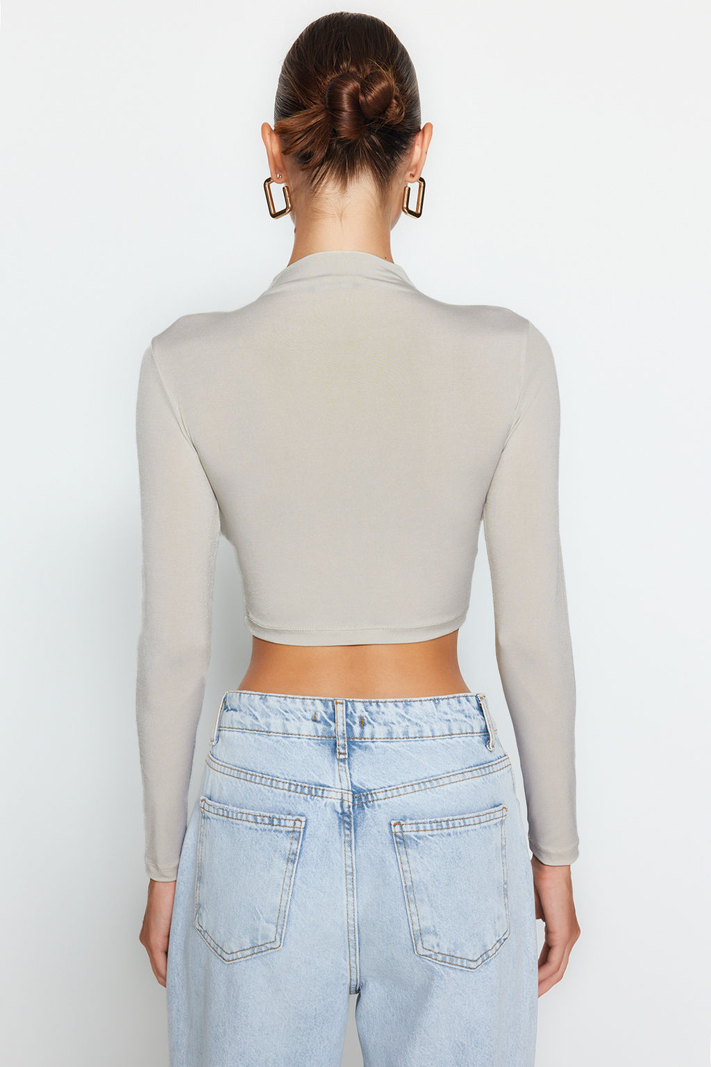 Ac?k Tas Dik Yaka Anvelop Kapama Drapeli Crop Bluz TWOAW24BZ00164