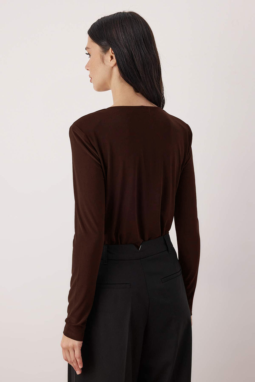 Kahverengi Duz Kruvaze Uzun Orme Sandy Y?lbas? Body TPRAW26BD00029