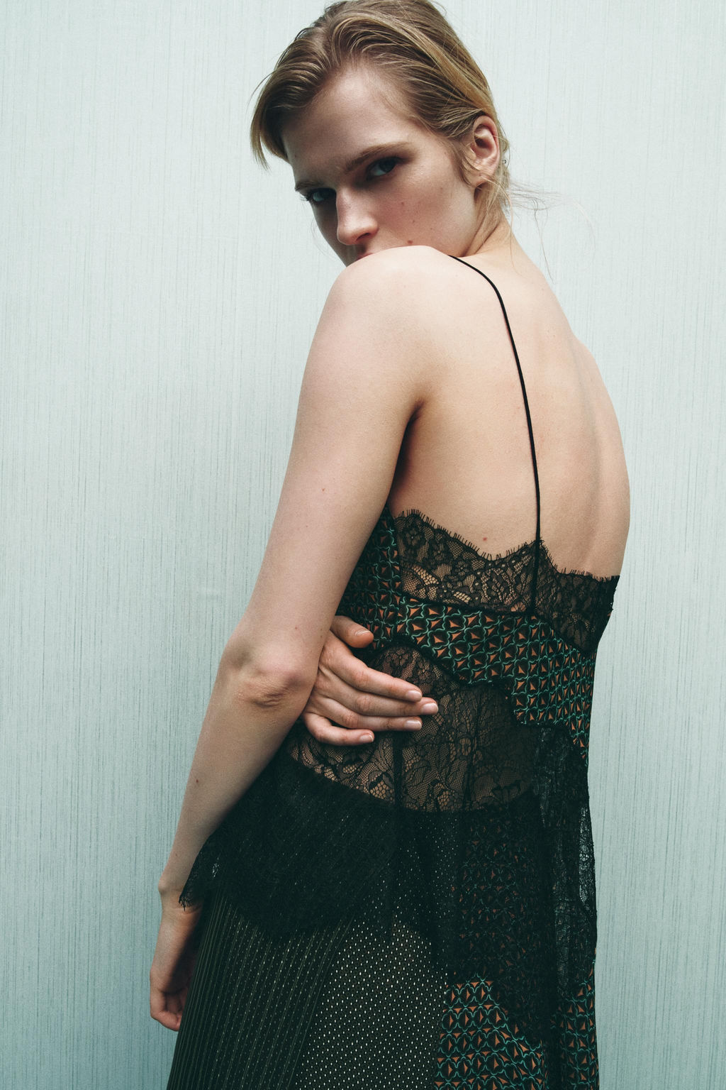 ASYMMETRIC 100% VISCOSE PRINTED LACE TOP - Zara фото 4
