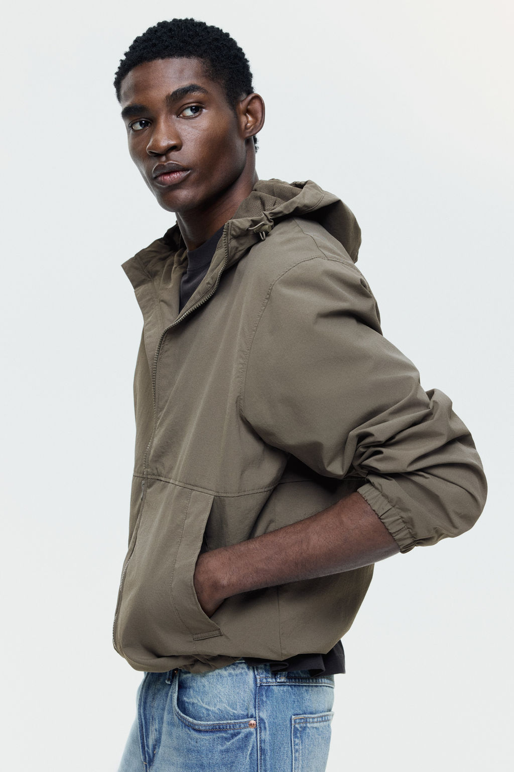 Chaqueta cortavientos de nailon repelente al agua - H&m фото 12