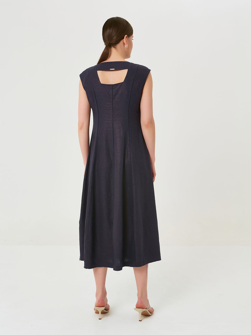 Платье изо льна с напылением - Stilla фото 4