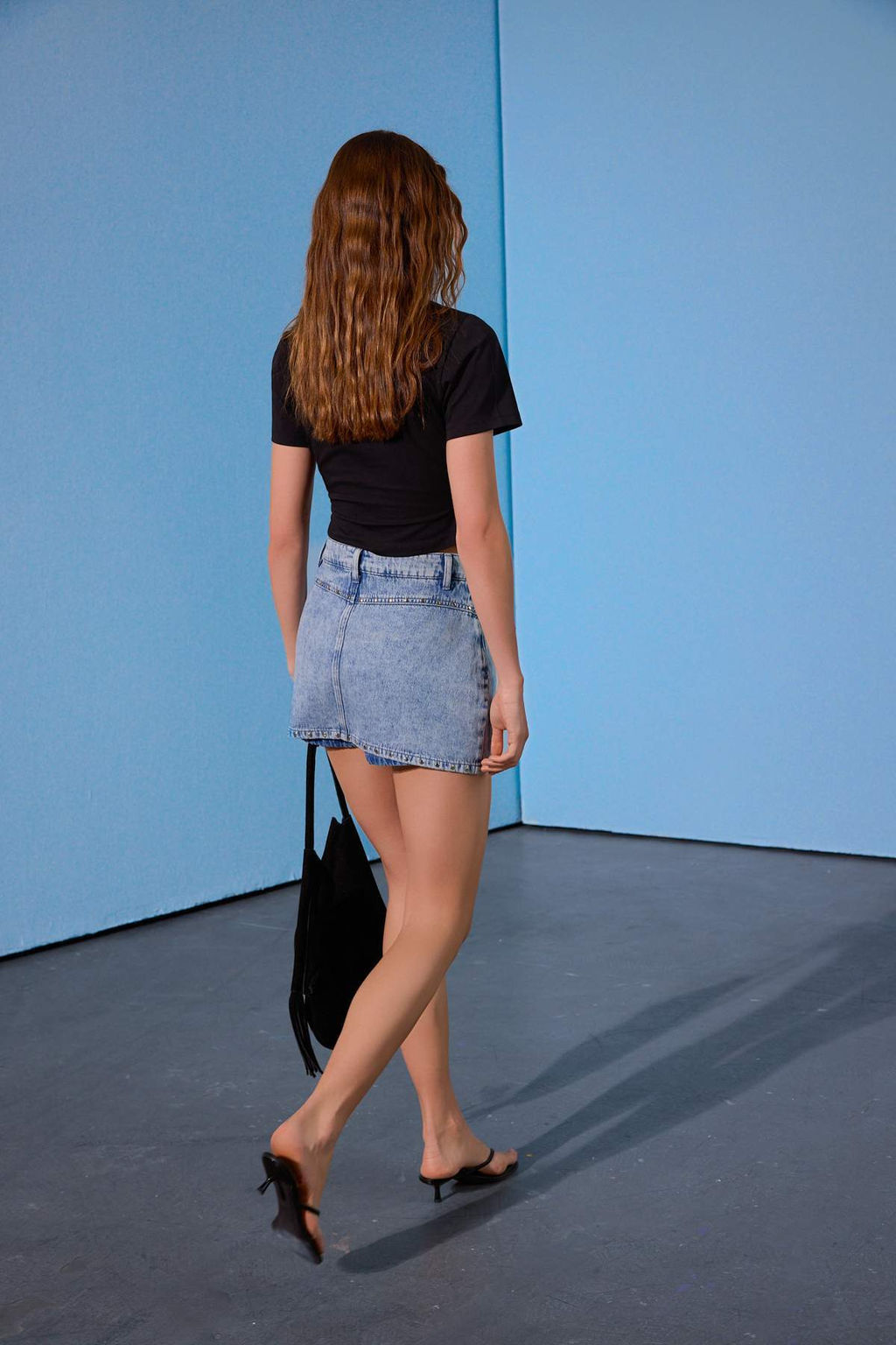 Limited Edition Mavi Trok Detayl? Denim Sort Etek TWOSS26SR00060 - Trendyolmilla фото 9