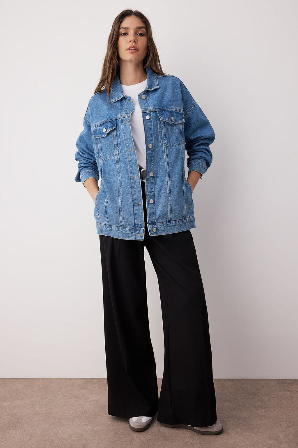 Mavi Oversize Trucker Denim Ceket TWOAW23CE00189