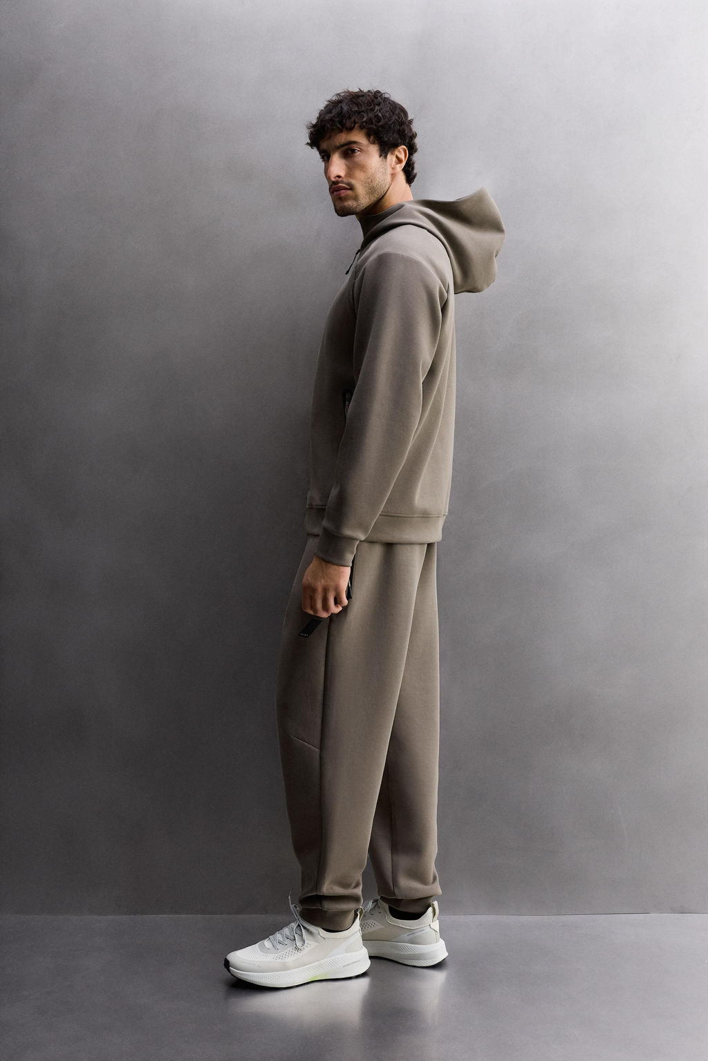 TECHNICAL ZIP-UP HOODIE - Zara фото 4