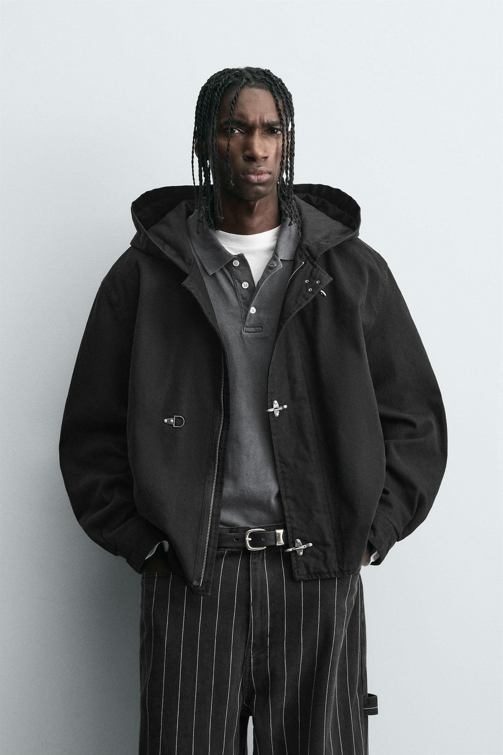 HOODED JACKET WITH FIREMAN CLASP