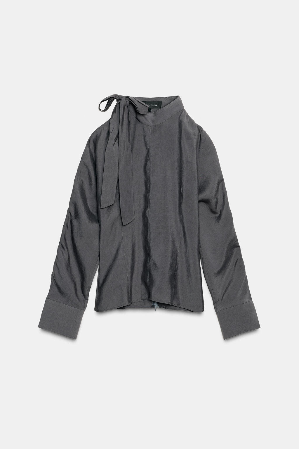 BLOUSE WITH SHOULDER OPENING AND BOW