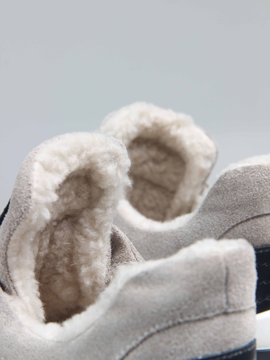 Кроссовки 150.maskgr. каменный замша/Мех