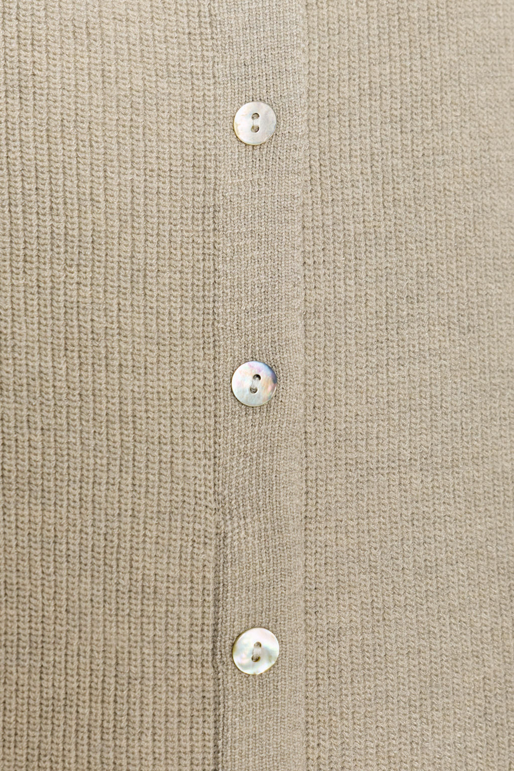 TOP RIB PEPLUM BOTONES / Crudo medio