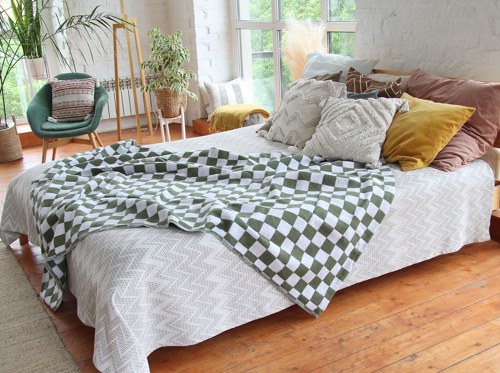 Одеяло байковое 140*205 клетка цв.хаки (Россия)