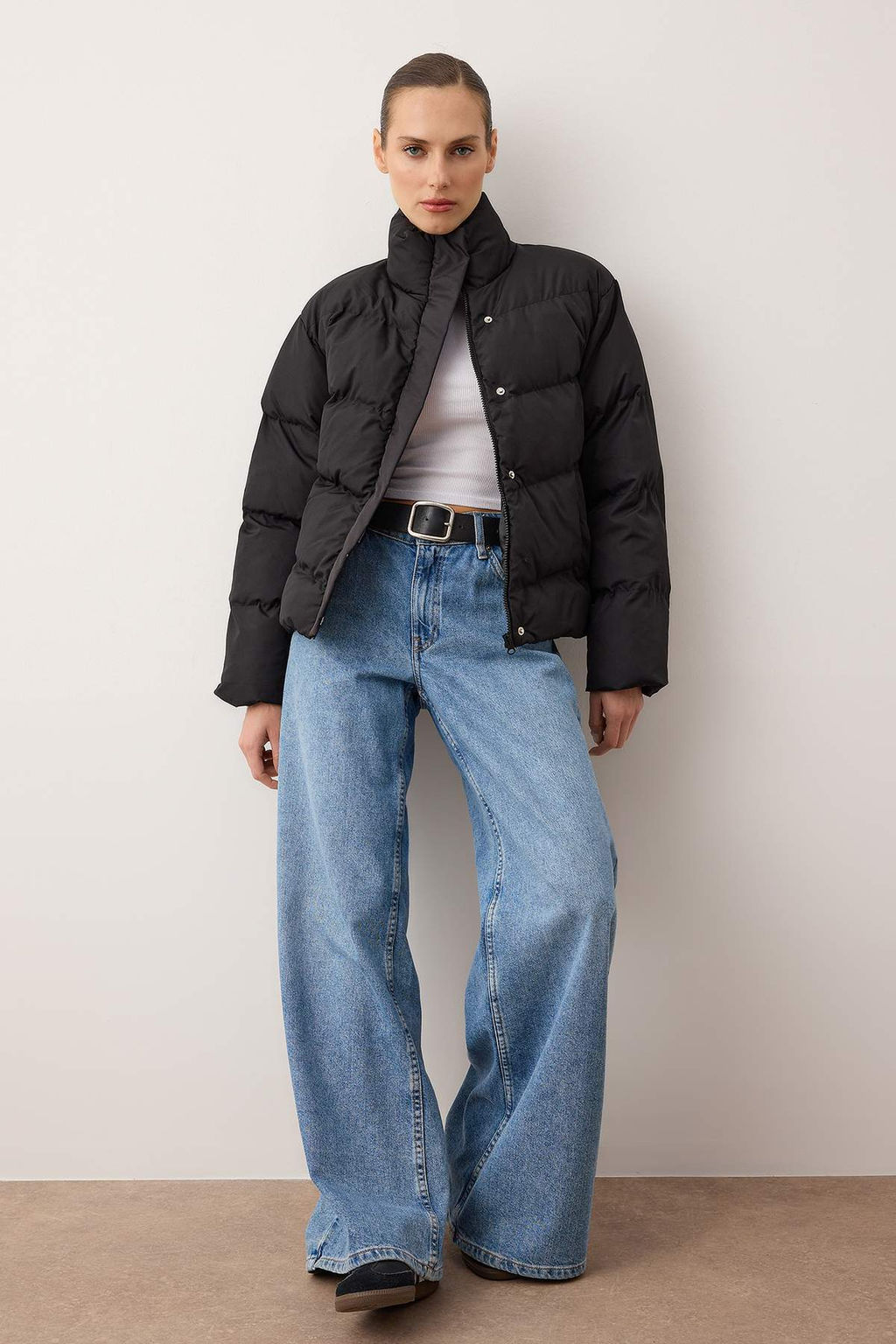 TRENDYOLMILLA Siyah Regular Su Itici Sisme Mont TWOAW24MO00048  фото 54