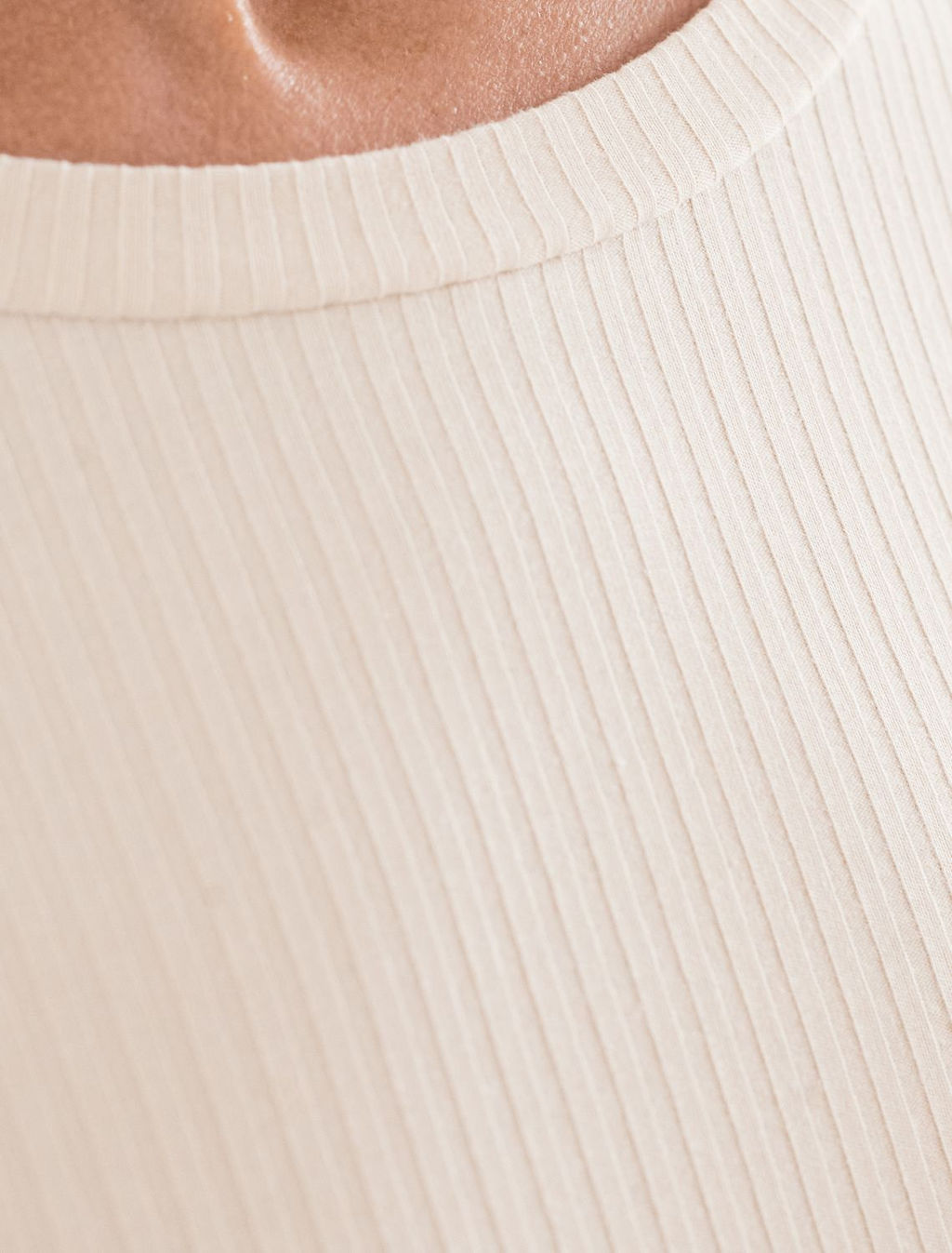 D49.106 Джемпер женский овсяный