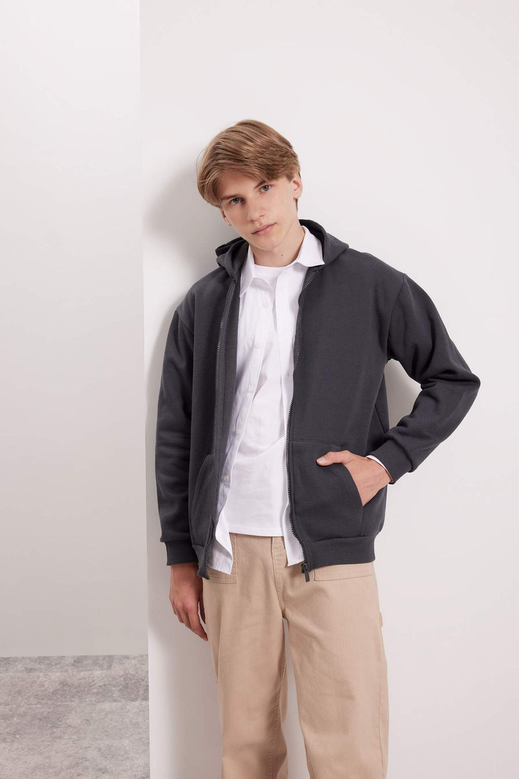 Erkek Cocuk Basic Duz Lacivert Kapusonlu Cepli Fermuarl? Okul H?rkas? - Defacto фото 3