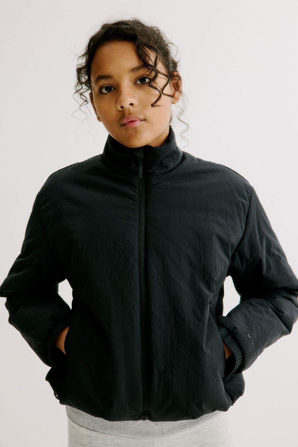 Chaqueta de deporte acolchada repelente al agua - H&m фото 5