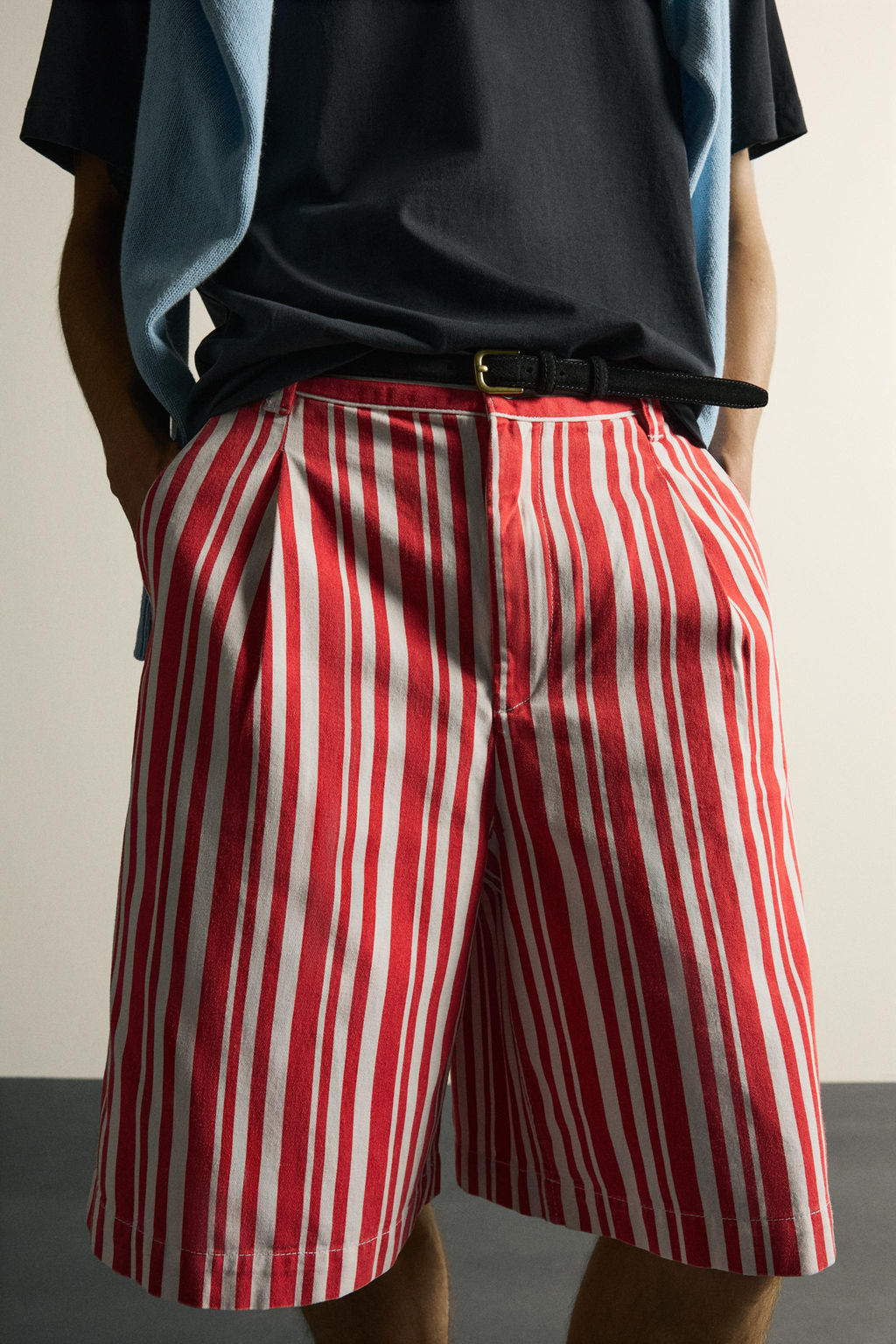 BERMUDA WIDE FIT RAYAS / Rojo - Zara фото 6