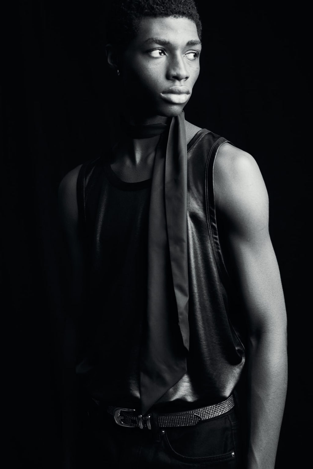 Camiseta de deporte satinada sin mangas Loose Fit - H&m фото 4