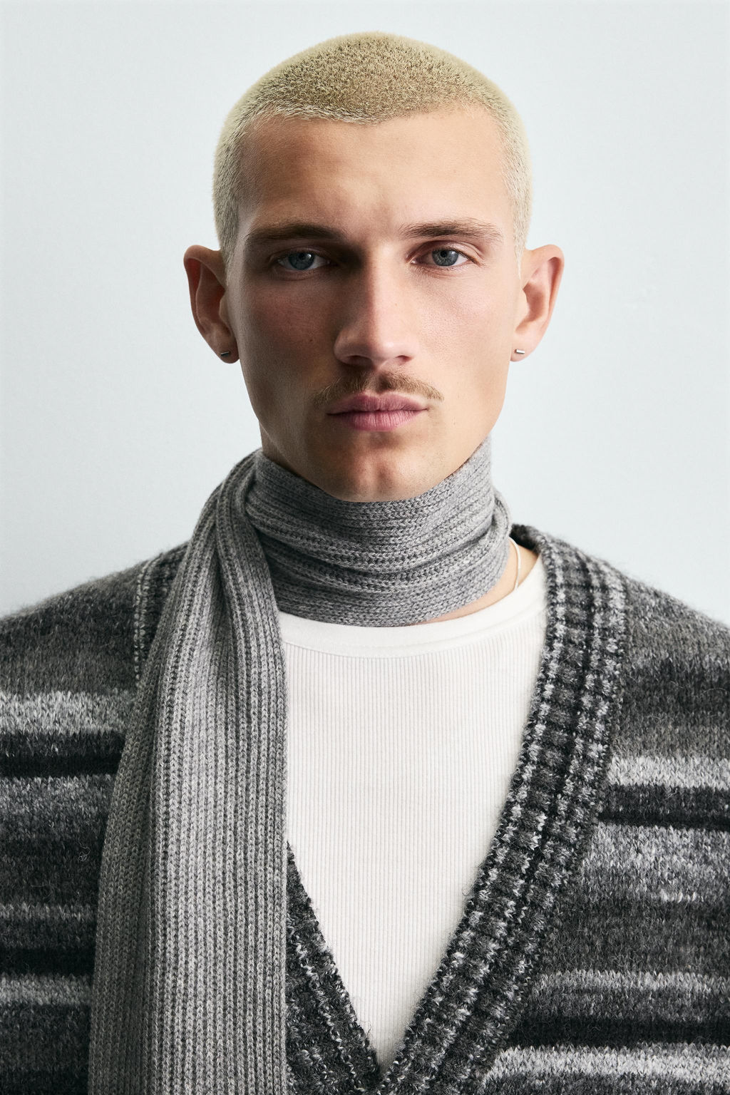 STRIPED JACQUARD CARDIGAN - Zara фото 5