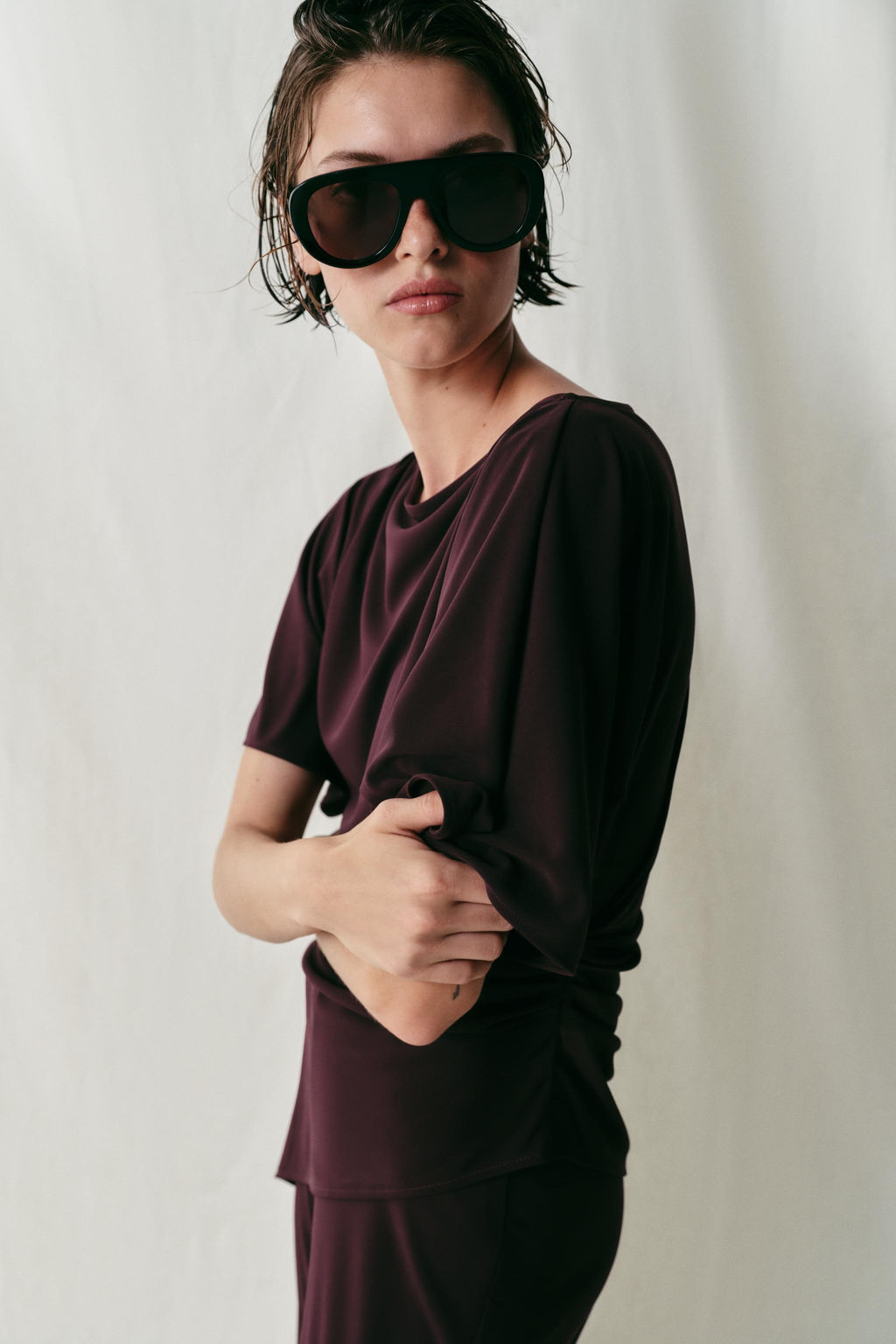 TOP CREPE DRAPEADO / Vino - Zara фото 3