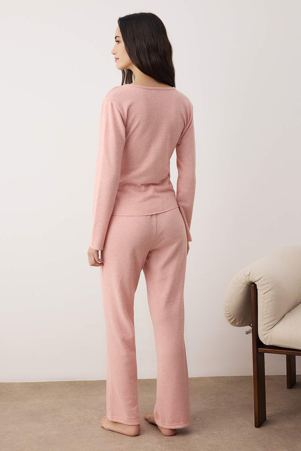 Gul Kurusu Kruvaze Buzgulu Yumusak Tuse K?sl?k Orme Pijama Tak?m? THMAW26PT00183 - Trendyolmilla фото 4