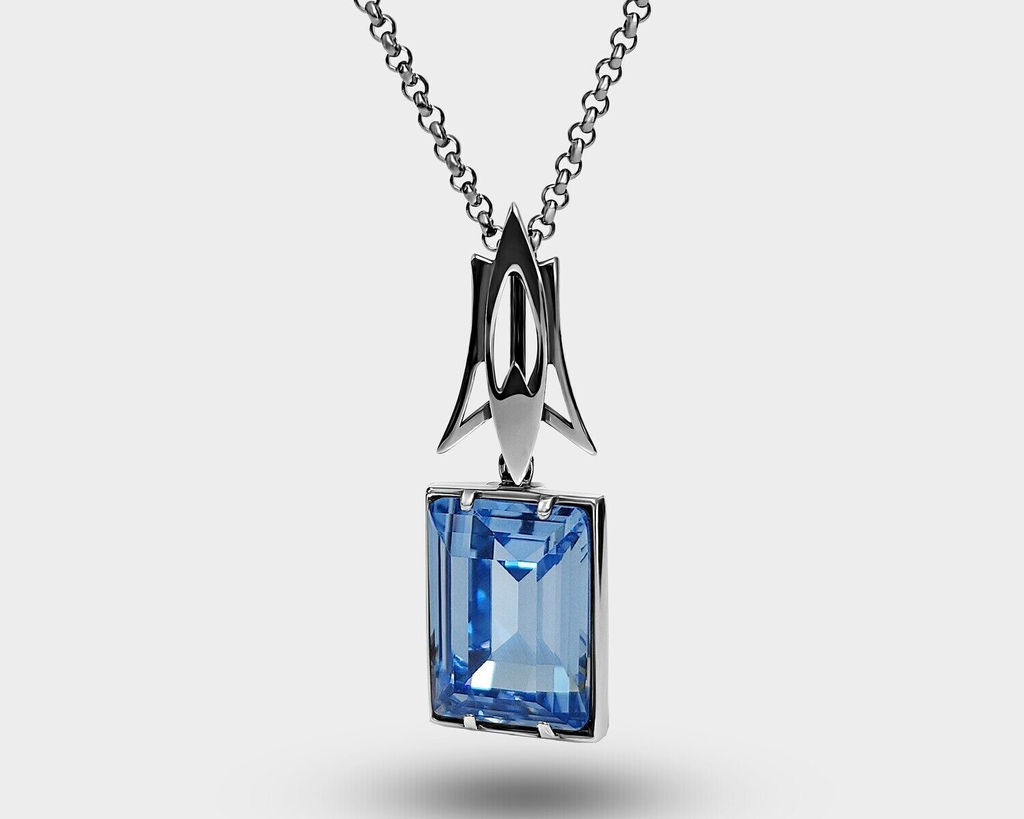 Кулон на цепочке "Бонапарт "