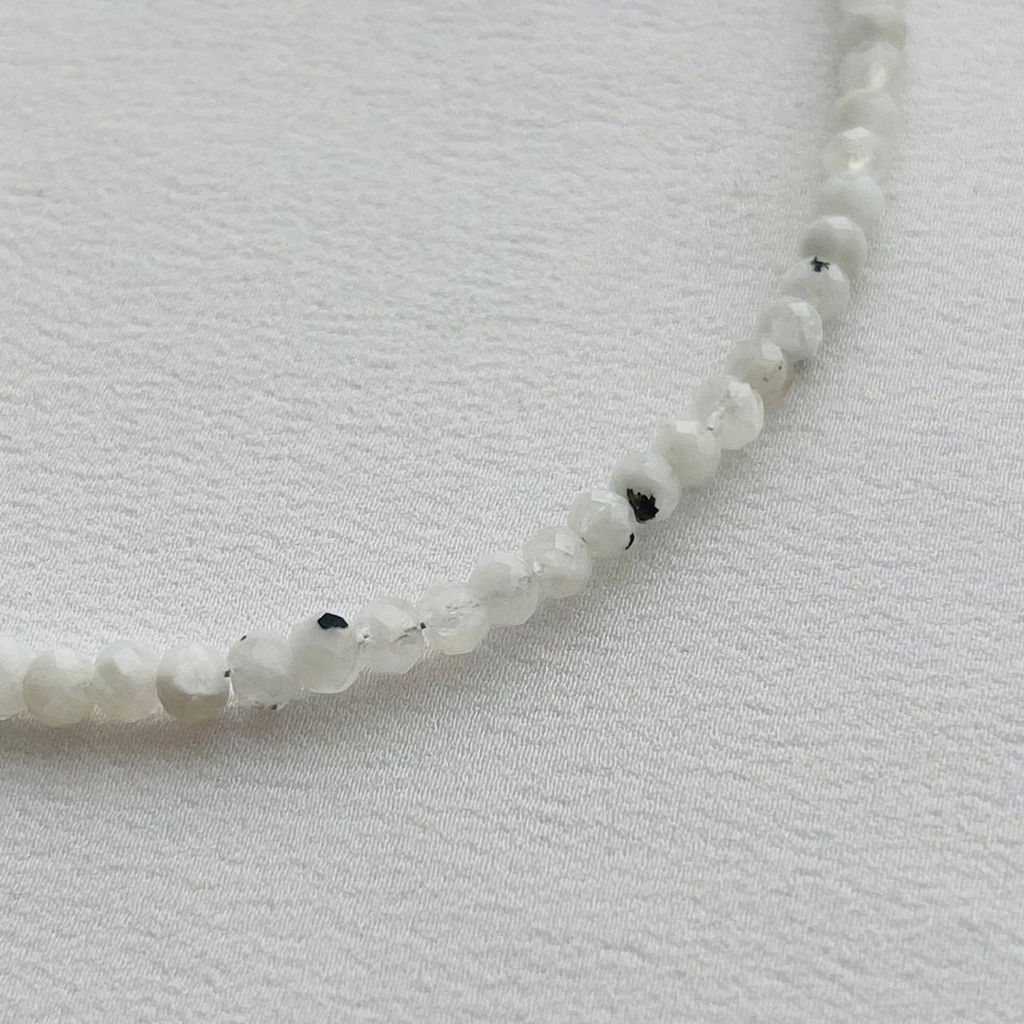 Бусы из Лунного камня огранка