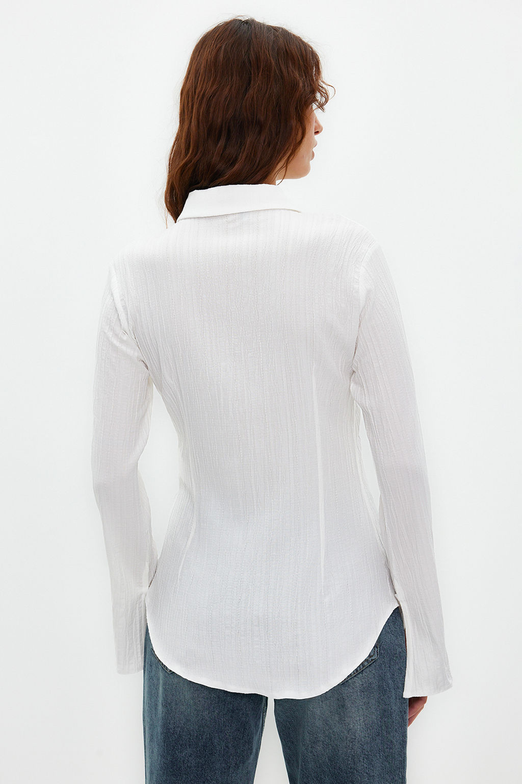 TRENDYOLMILLA Haki Dokulu Fitted Bele Oturan Dokuma Gomlek TWOSS24GO00002 фото 14