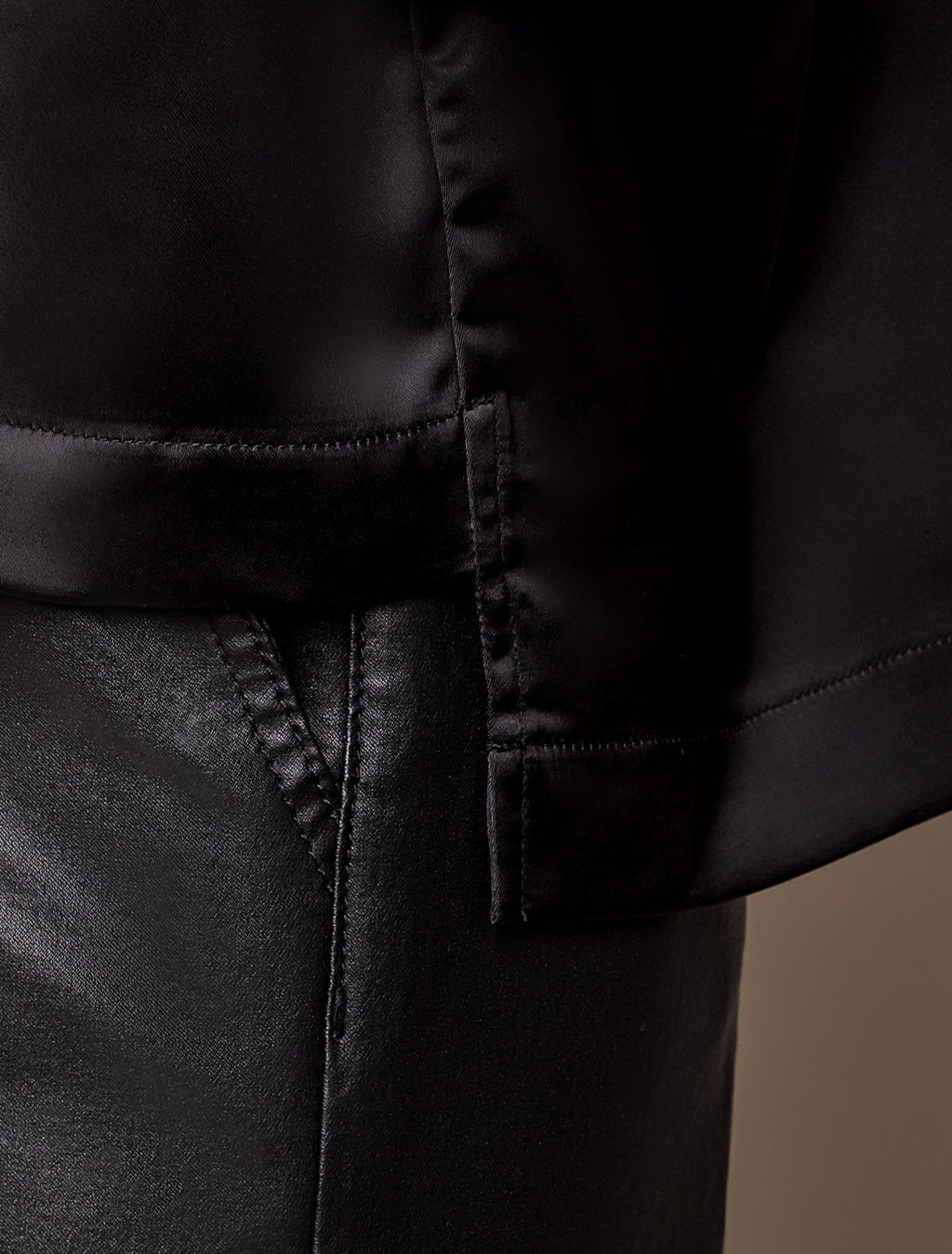 VILATTE / Блузка из струящегося сатина  фото 6