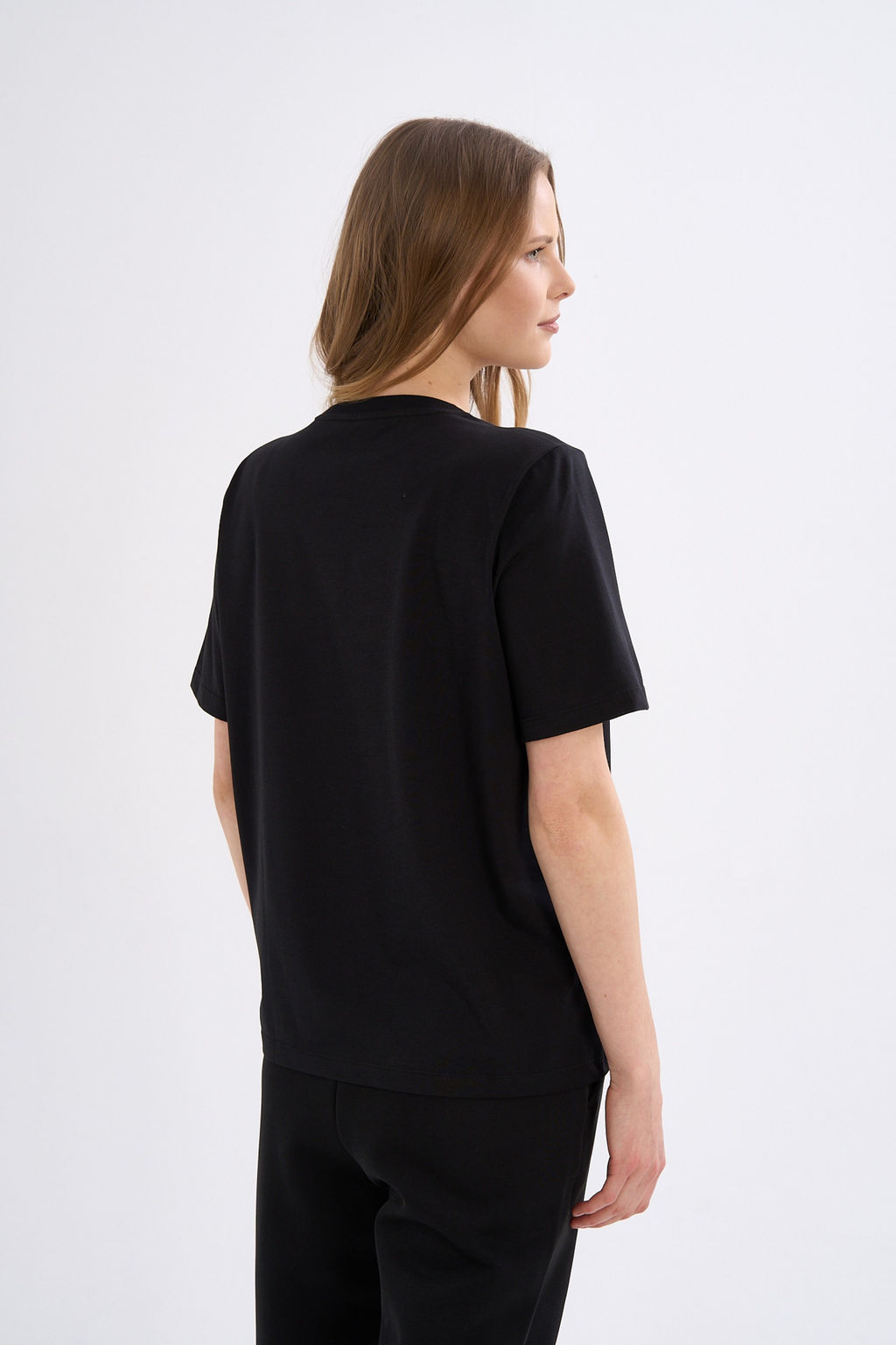 Футболка Черный