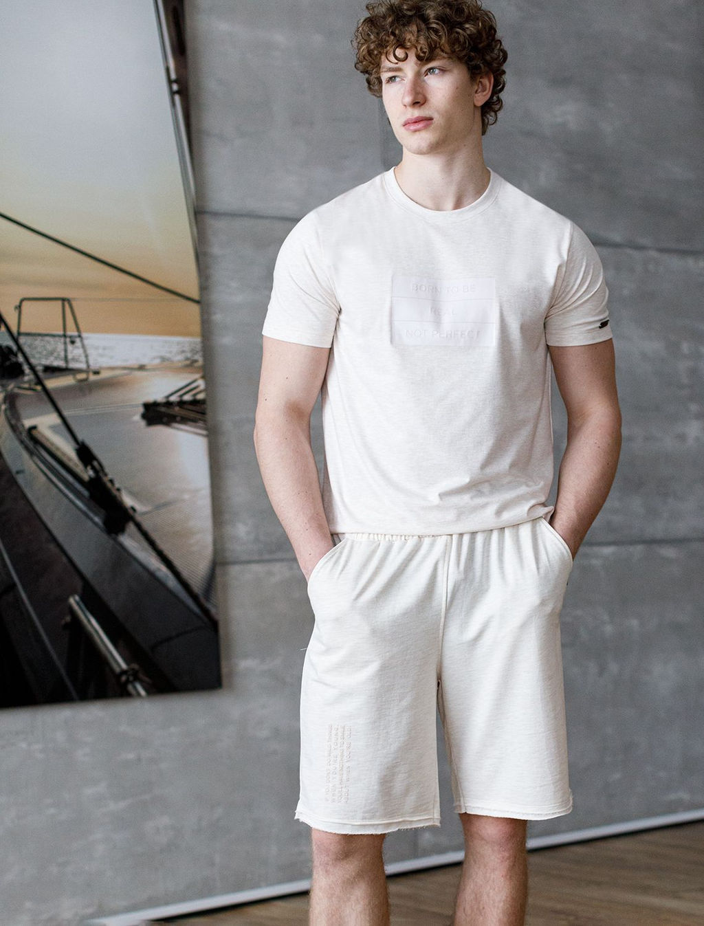 Шорты на резинке из тонкого футера с принтом